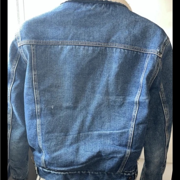 Women's Blue Denim Jacket with Sherpa Lining - Picture 5 of 15